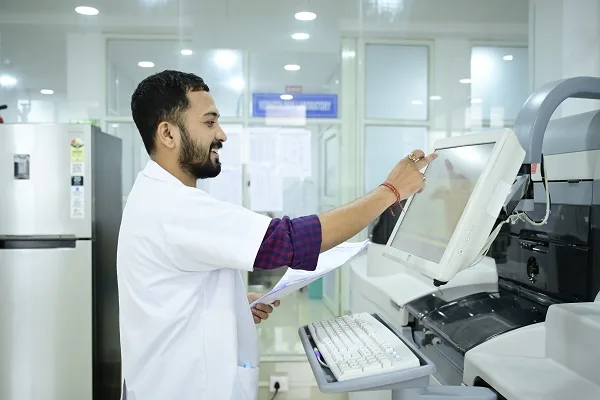 pimc lab technician working